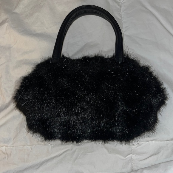 COPY - Y2K 90’s Small furry shoulder bag - Picture 1 of 4